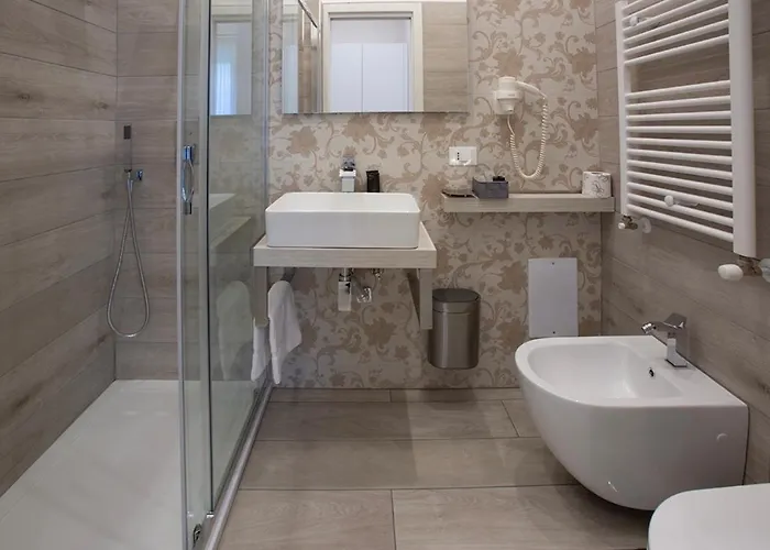 Bed and Breakfast Royal Gardens Caserta